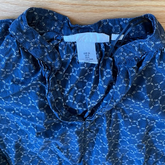 H&M breezy flowy top - Picture 3 of 4